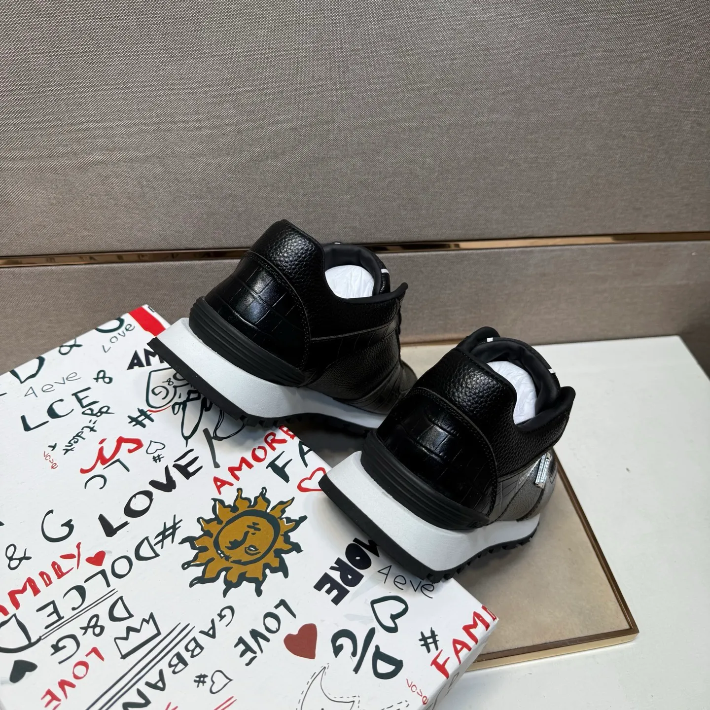 Men's men's shoes 💰pp460【DG～】Men's casual shoes 2025z cabinet sales simultaneously 🔶Size: 38-44 #️⃣ 🔷2 colors🔜The upper is made of multi-material splicing➕Genuine leather lining, comfortable and breathable, sole: original comfortable and wear-resistant outsole, ⚠️Real shot📱Photographed🎬The real thing is better📢📢📢